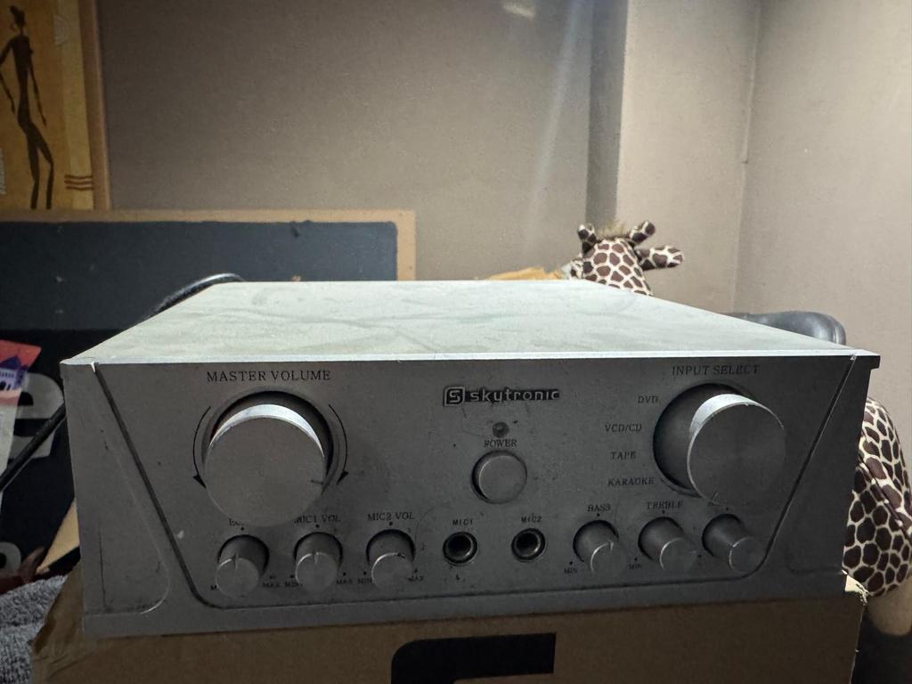 Skytronic 103.200 digitale audio versterker, Audio, Tv en Foto, Versterkers en Receivers, Gebruikt, Stereo, Minder dan 60 watt