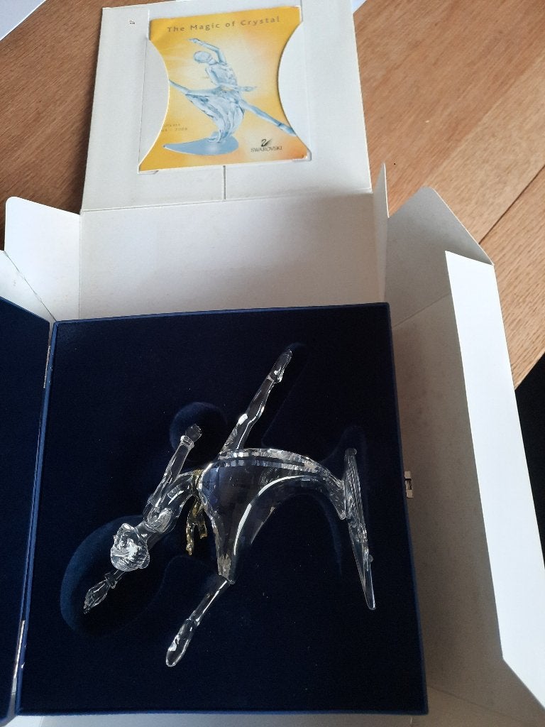 Swarovski. Anna 2004. In box met certificaat, Ophalen of Verzenden, Zo goed als nieuw, Figuurtje