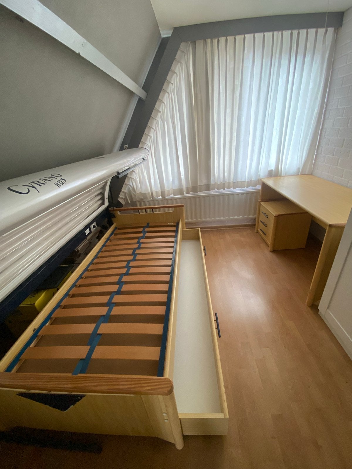 Eenpersoonsbed met opberglade en bureau, Ophalen, Overige materialen, Gebruikt, 90 cm