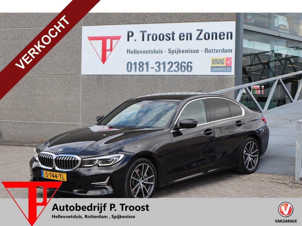 BMW 3-serie 330e eDrive Virtueel cockpit/Apple carplay/Stoel, Auto's, BMW, Achterwielaandrijving, Gebruikt, Zwart, Leder