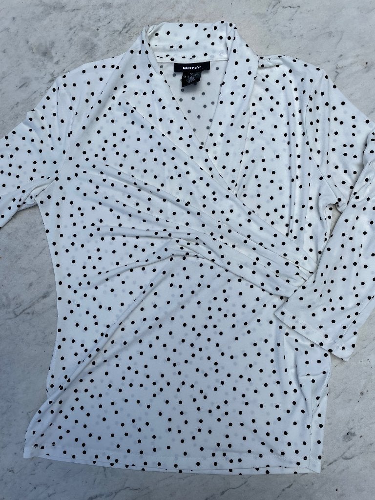 Nieuwstaat Polkadot top DKNY maat M / medium, Maat 38/40 (M), Zwart, DKNY, Ophalen of Verzenden