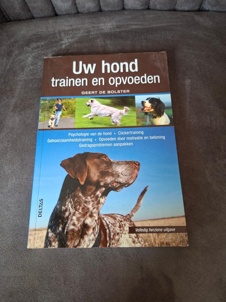G. Bolster - Uw hond trainen en opvoeden, Boeken, Honden, Ophalen of Verzenden, Zo goed als nieuw, G. Bolster