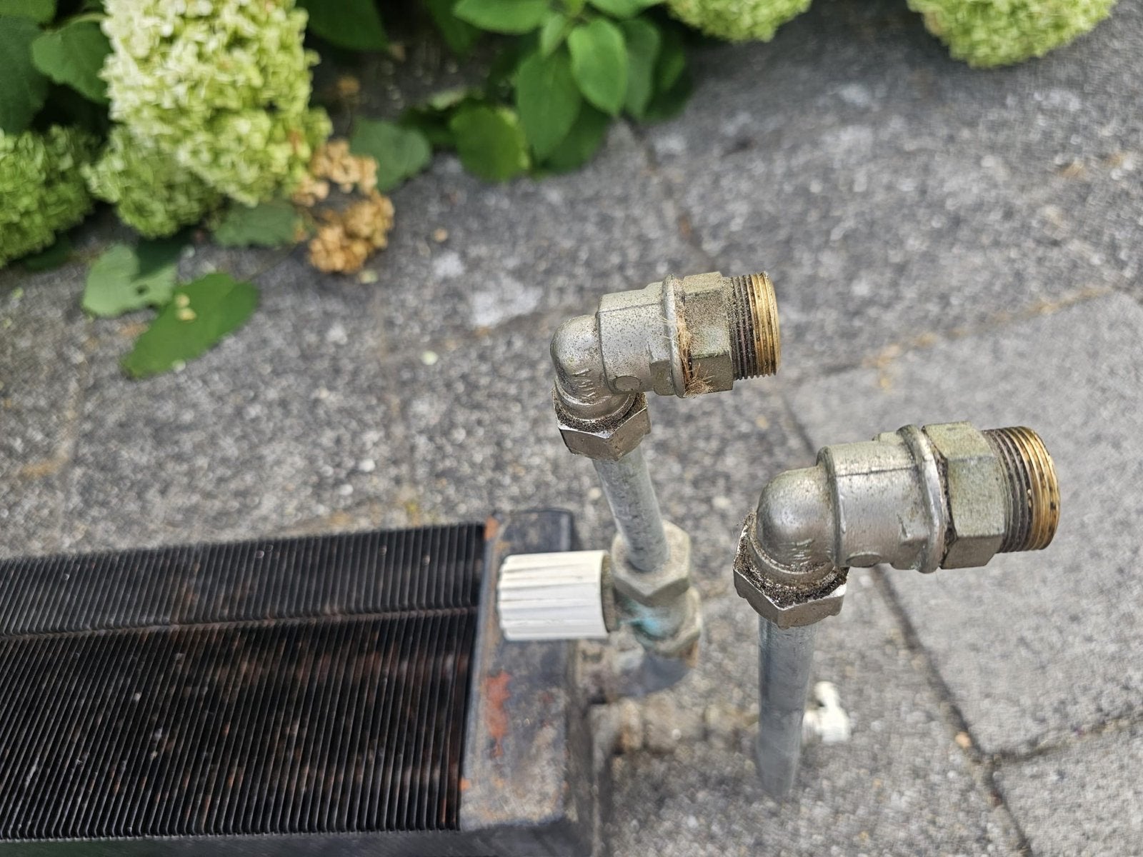 Convectorput verwarming met aansluitpuntjes en pootjes, Ophalen, Gebruikt, Minder dan 30 cm, Radiator