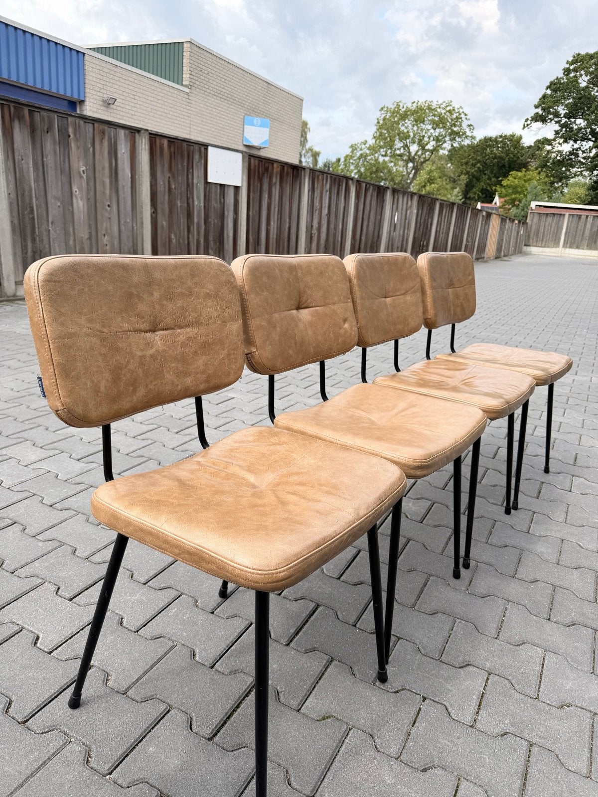 Set van 4 Satelliet stoelen - Bruin leerlook, Gebruikt, Bruin, Leer, Ophalen of Verzenden