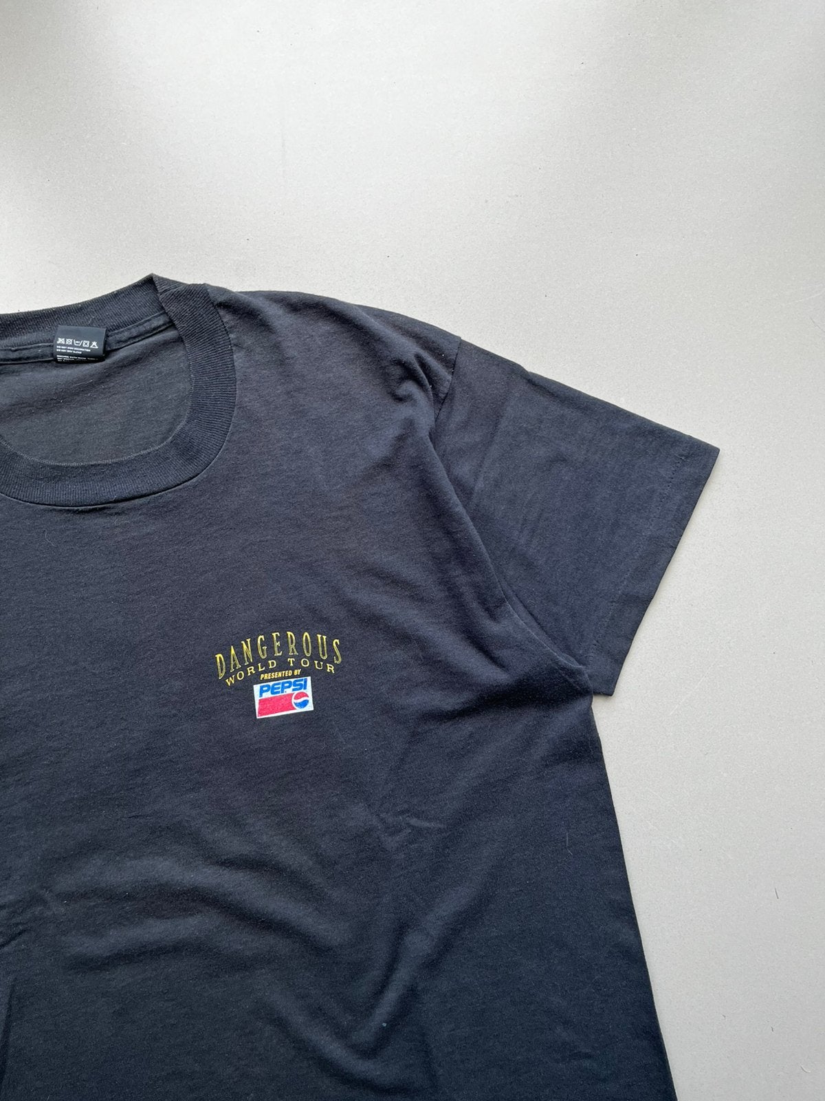 Vintage Michael Jackson 1992 Dangerous Tour BandTee., Ophalen of Verzenden, Gedragen, Maat 56/58 (XL), Zwart