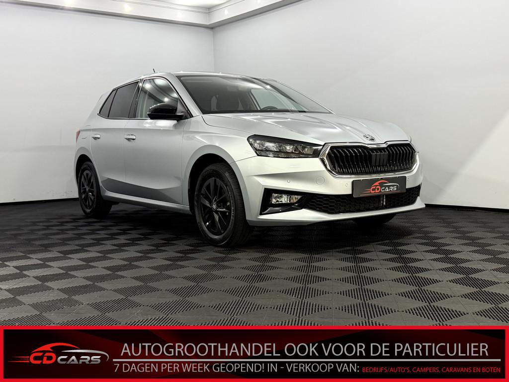 Skoda Fabia 1.0 TSI Business Edition Camera, Apple carplay,, Voorwielaandrijving, Stof, Gebruikt, Bedrijf