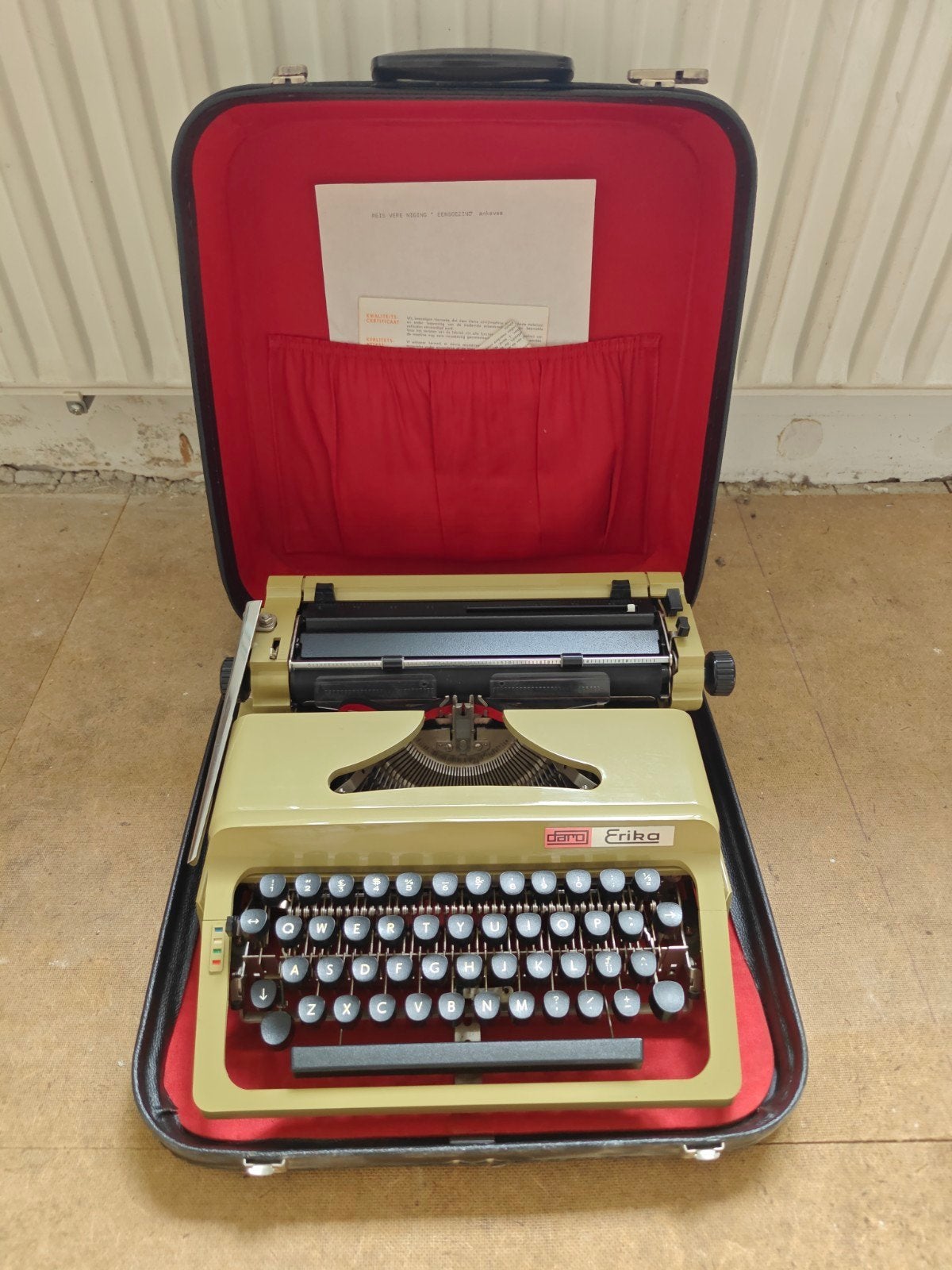 ZGAN vintage typemachine, Ophalen, Zo goed als nieuw