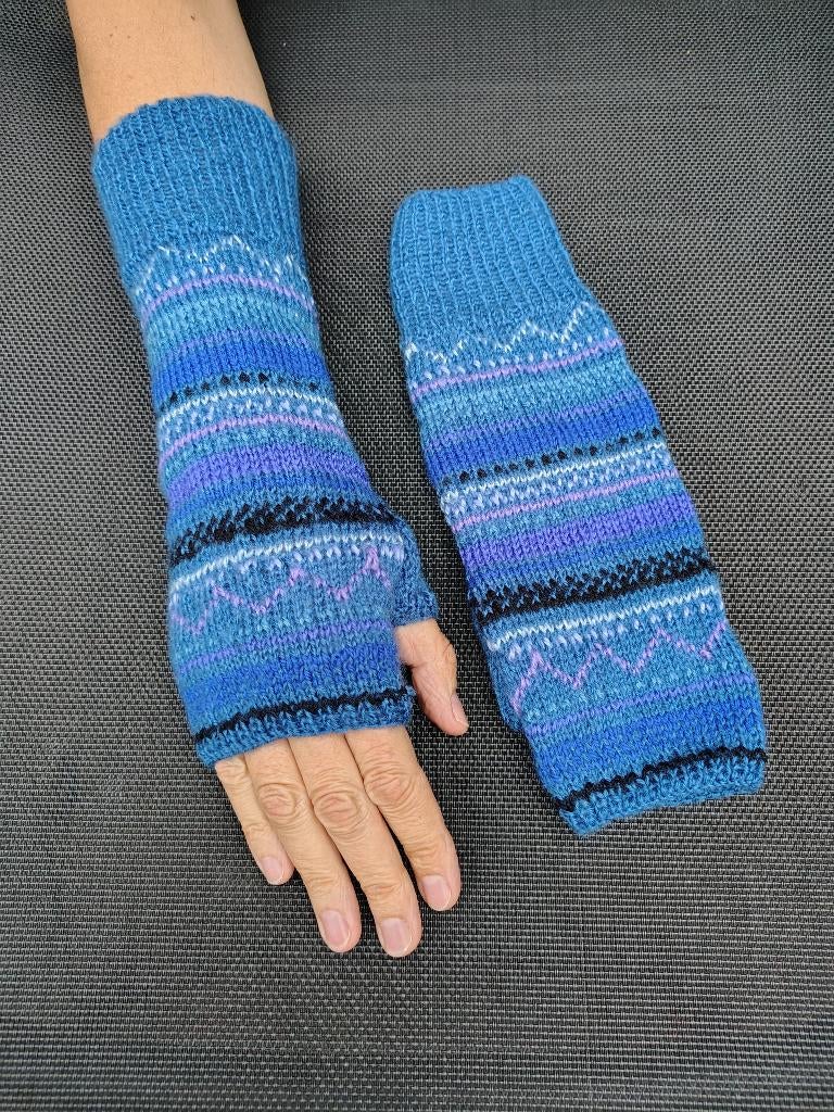 nieuwe unieke fijngebreide lange handschoenen, Kleding | Dames, Mutsen, Sjaals en Handschoenen, Ophalen of Verzenden, Nieuw, Handschoenen