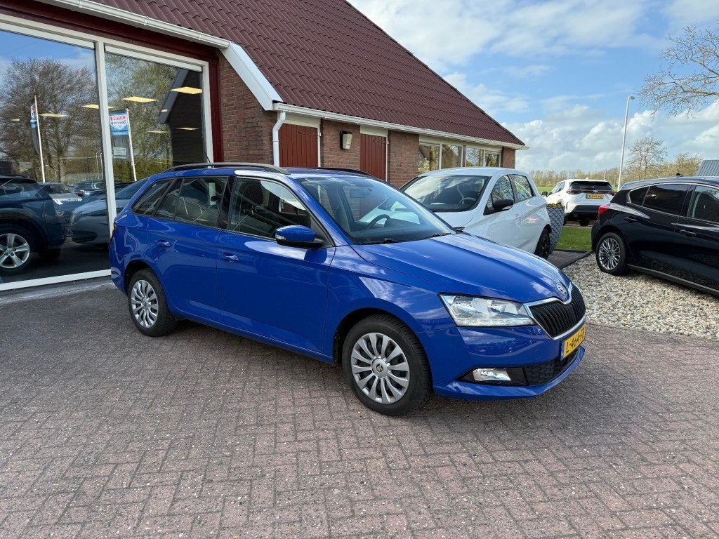 Skoda FABIA 1.0 TSI AMBITION STATIONWAGON Orig. NL/NAVI/AIRC, Auto's, Skoda, Voorwielaandrijving, Gebruikt, Euro 6, Blauw