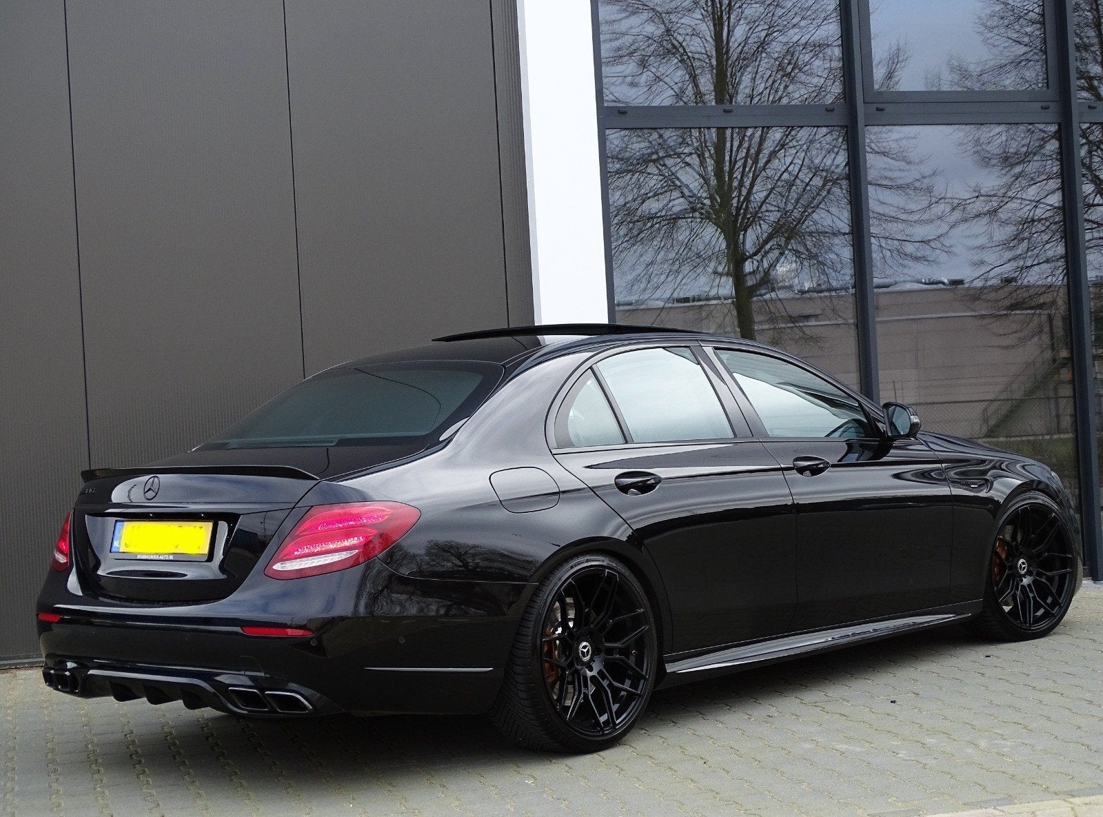 Mercedes-Benz E-Klasse E400 3.5V6 9G-TRON 4Matic Massage, Zwart, Leder, Vierwielaandrijving, Dealer onderhouden