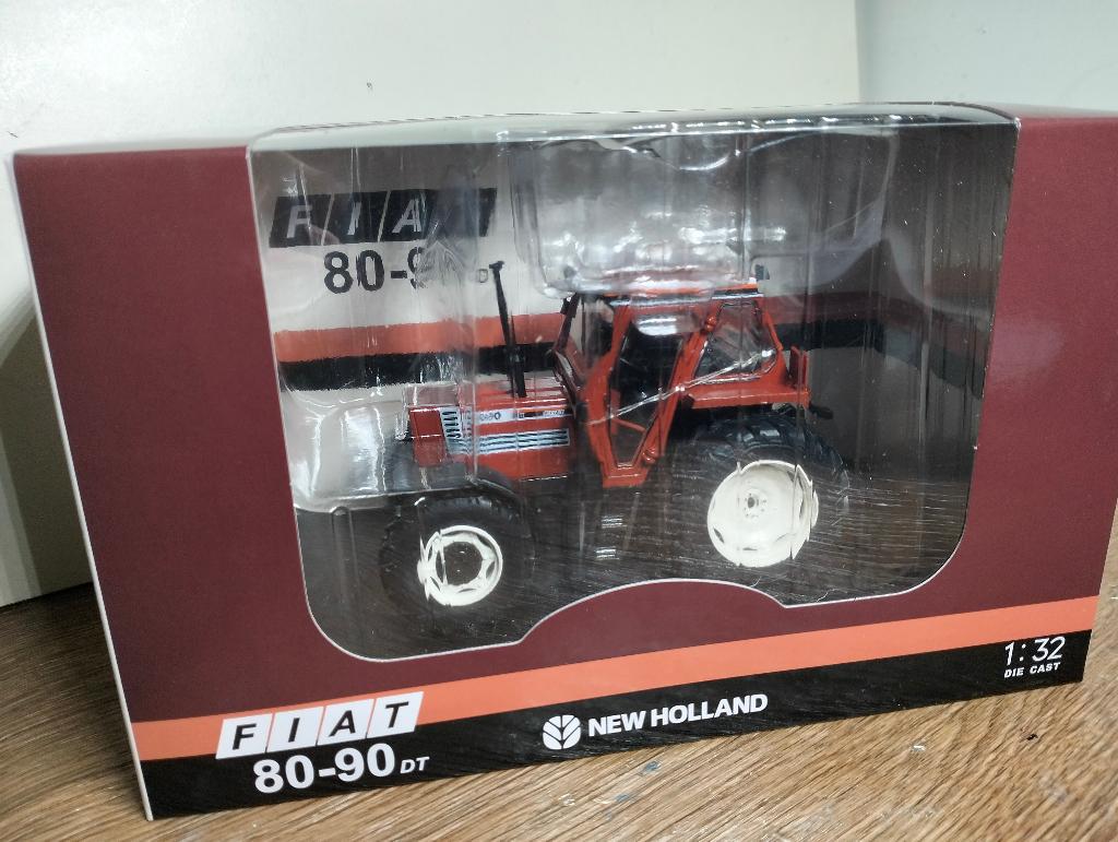 Te koop Replicagri Fiat 80-90 DT 4-wd., Hobby en Vrije tijd, Modelauto's | 1:32, Ophalen of Verzenden, Nieuw, Tractor of Landbouw