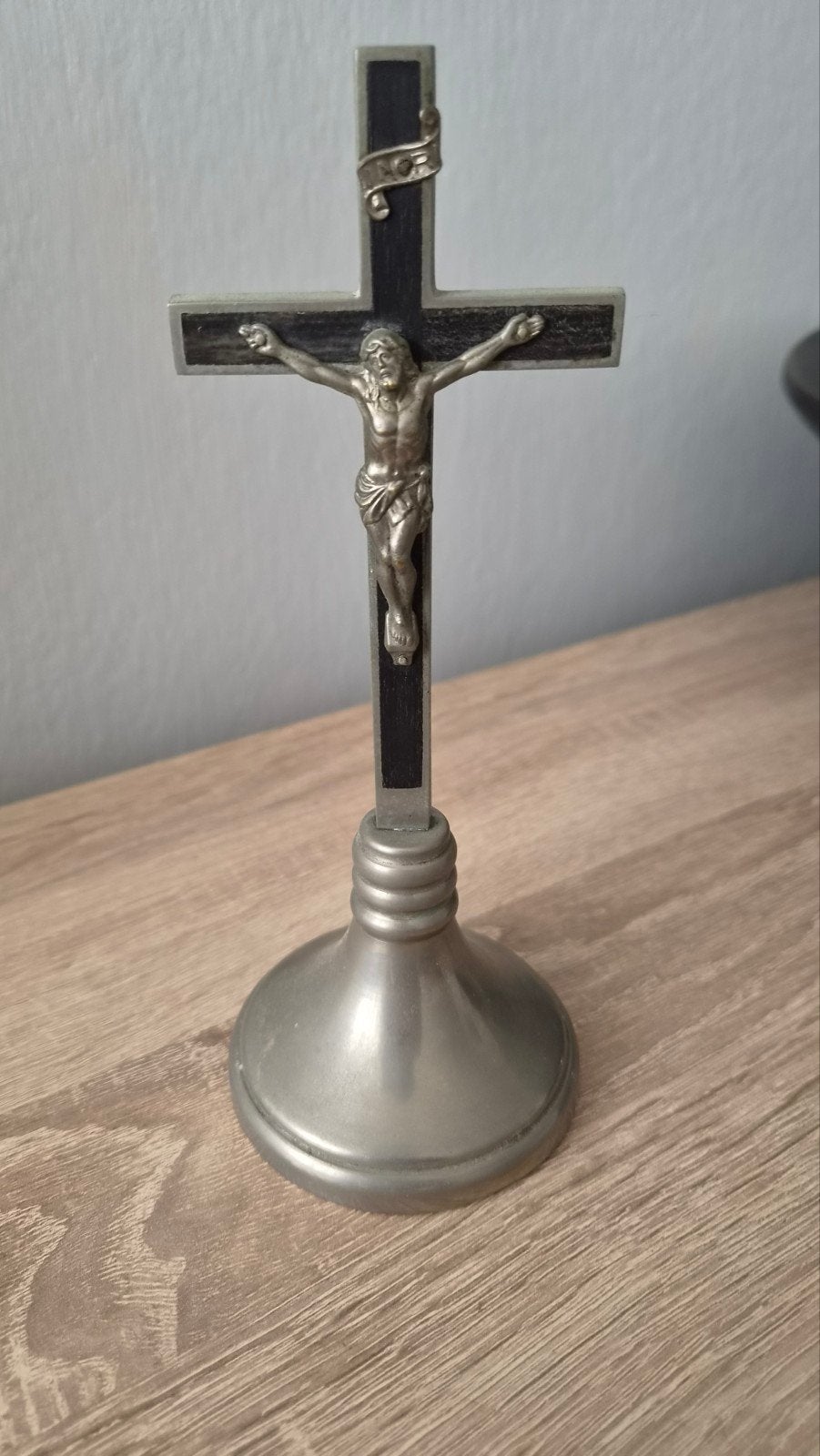 Klein kruisbeeld, 20 cm hoog