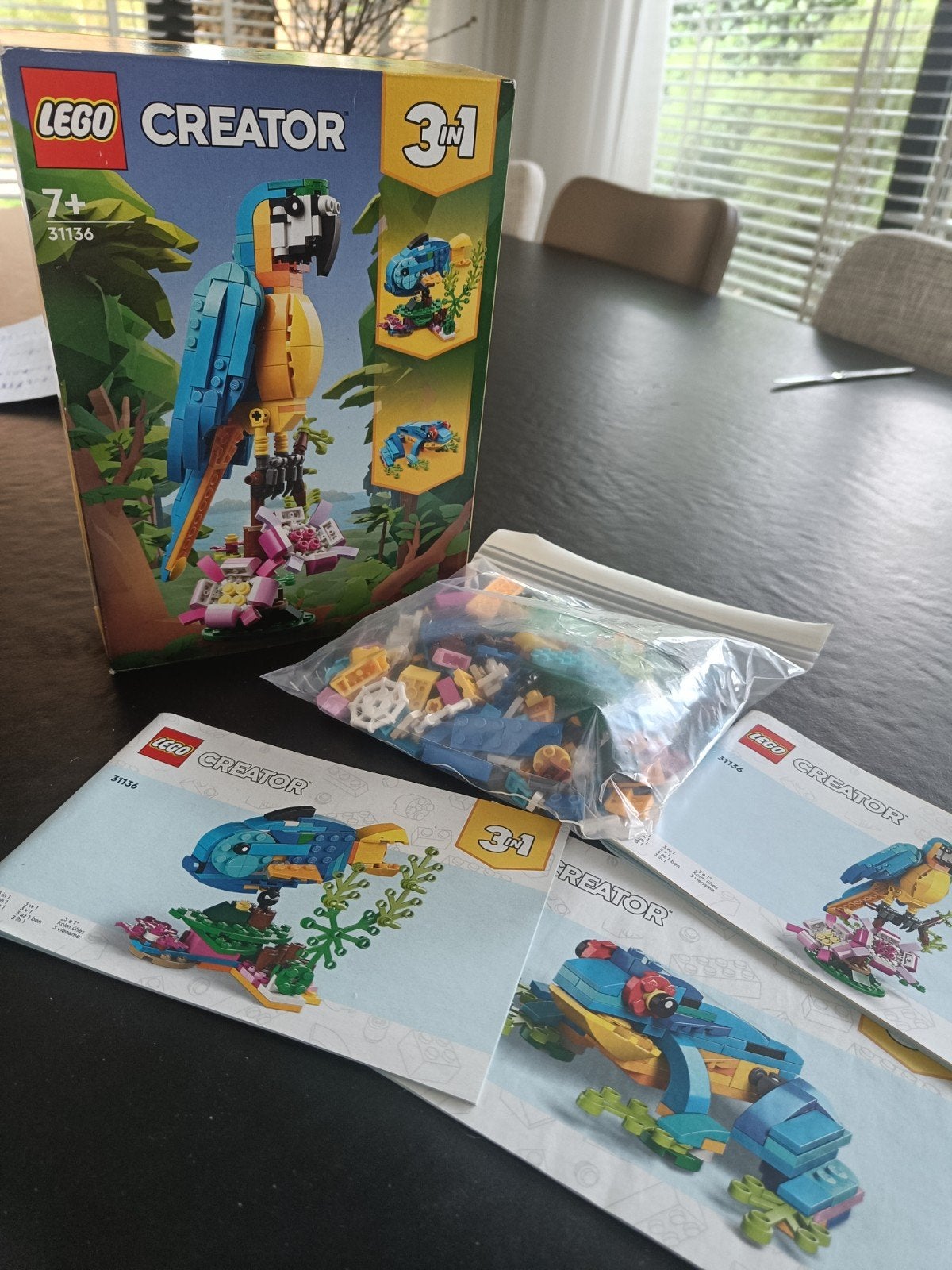 Lego Creator 31136 Exotische Papegaai 3-in-1, Compleet, Lego, Ophalen of Verzenden, Zo goed als nieuw