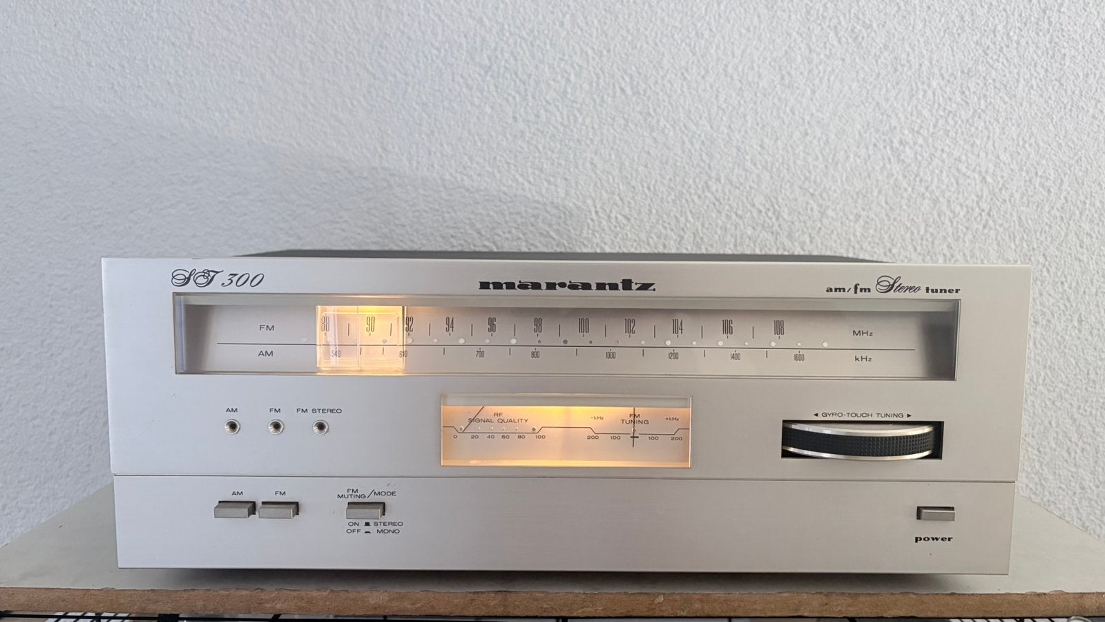 Marantz ST 300 AM/FM Stereo Tuner uit de jaren '70/80, Ophalen of Verzenden, Zo goed als nieuw