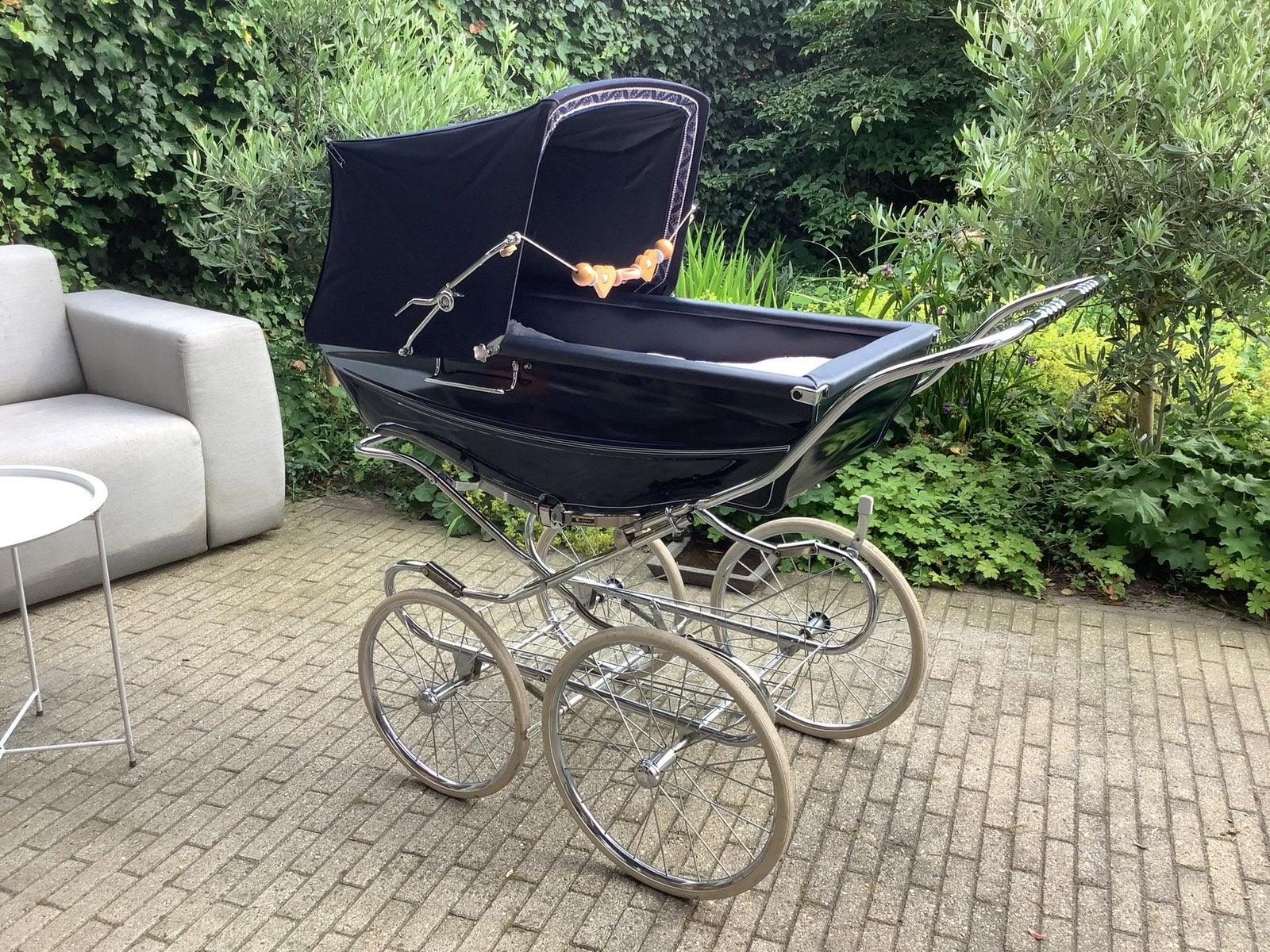 Vintage Engelse Silvercross kinderwagen, donkerblauw, Kinderen en Baby's, Kinderwagens en Combinaties, Ophalen, Gebruikt, Kinderwagen