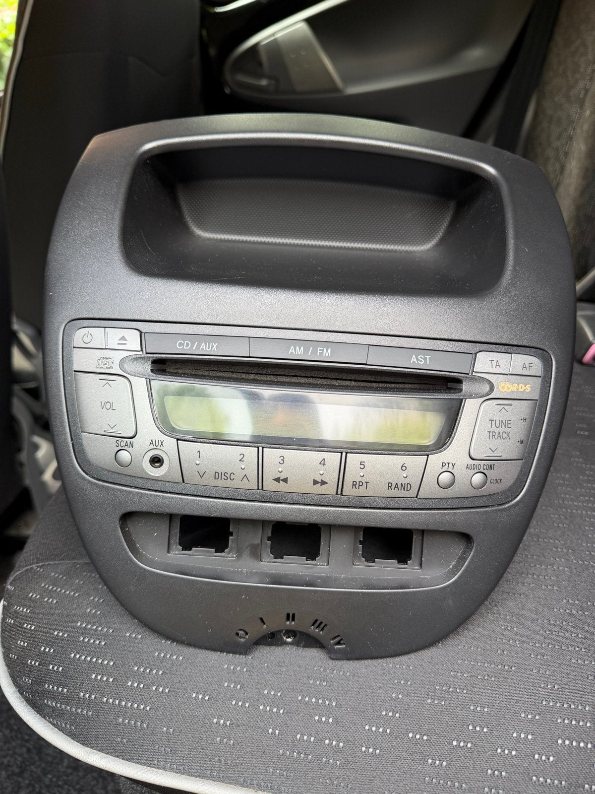 Originele Radio Peugeot 107 (2011) - Zo goed als nieuw, Ophalen, Zo goed als nieuw