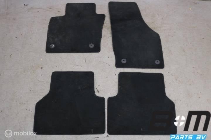 Set vloermatten Audi Q3 8U 8U1863691, Auto-onderdelen, Gebruikt