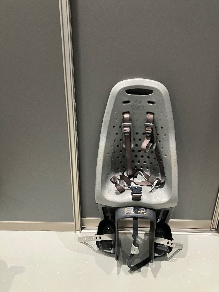 Thule yepp maxi easyfix, Achterzitje, Voetsteuntjes, Zo goed als nieuw, Thule