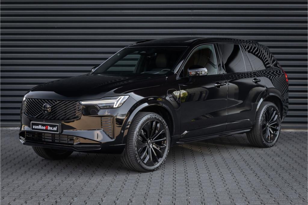 Volvo XC90 T8 Plug-in hybrid AWD Ultra Black Ed. Luchtvering, Gebruikt, Zwart, 4 cilinders, 1969 cc