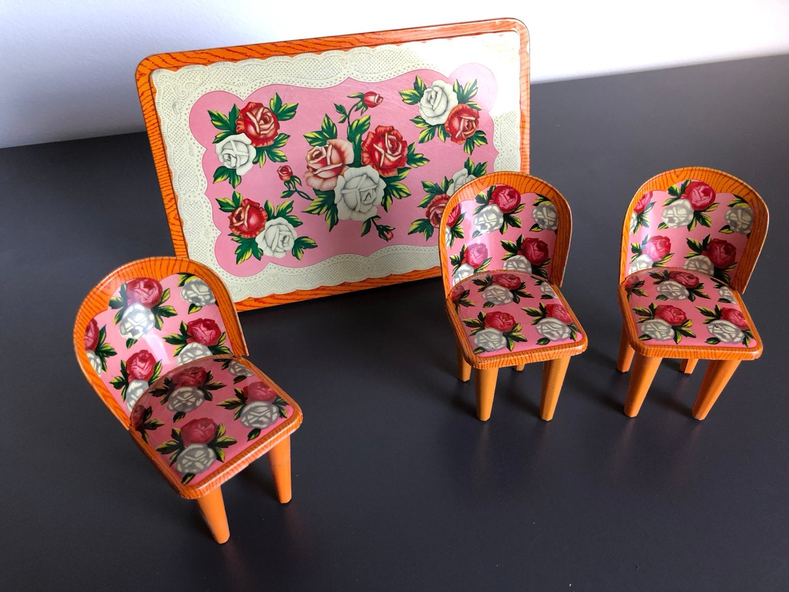 Vintage blikken poppenhuis meubels: tafel en 3 stoelen, Ophalen of Verzenden