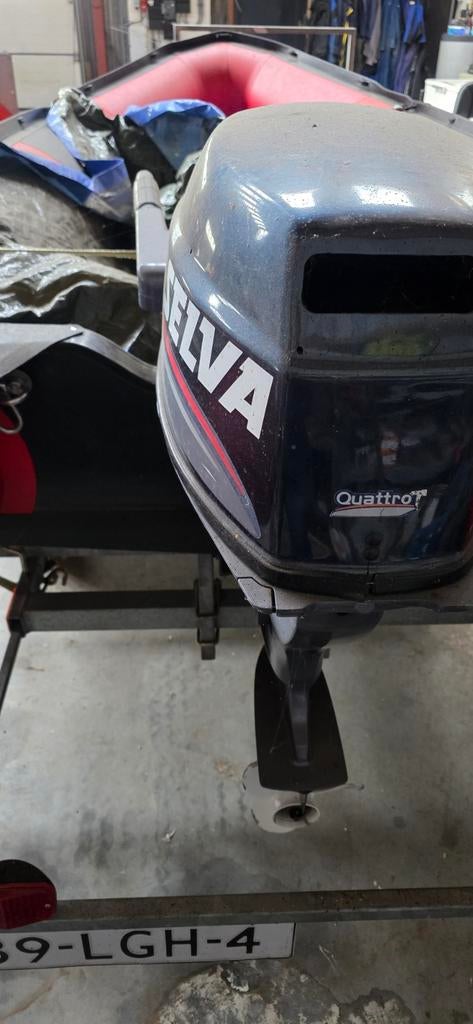 mooie quiksilver boot met buitenboordmotor, Watersport en Boten, Ophalen of Verzenden, Zo goed als nieuw, Benzine, 10 tot 30 pk