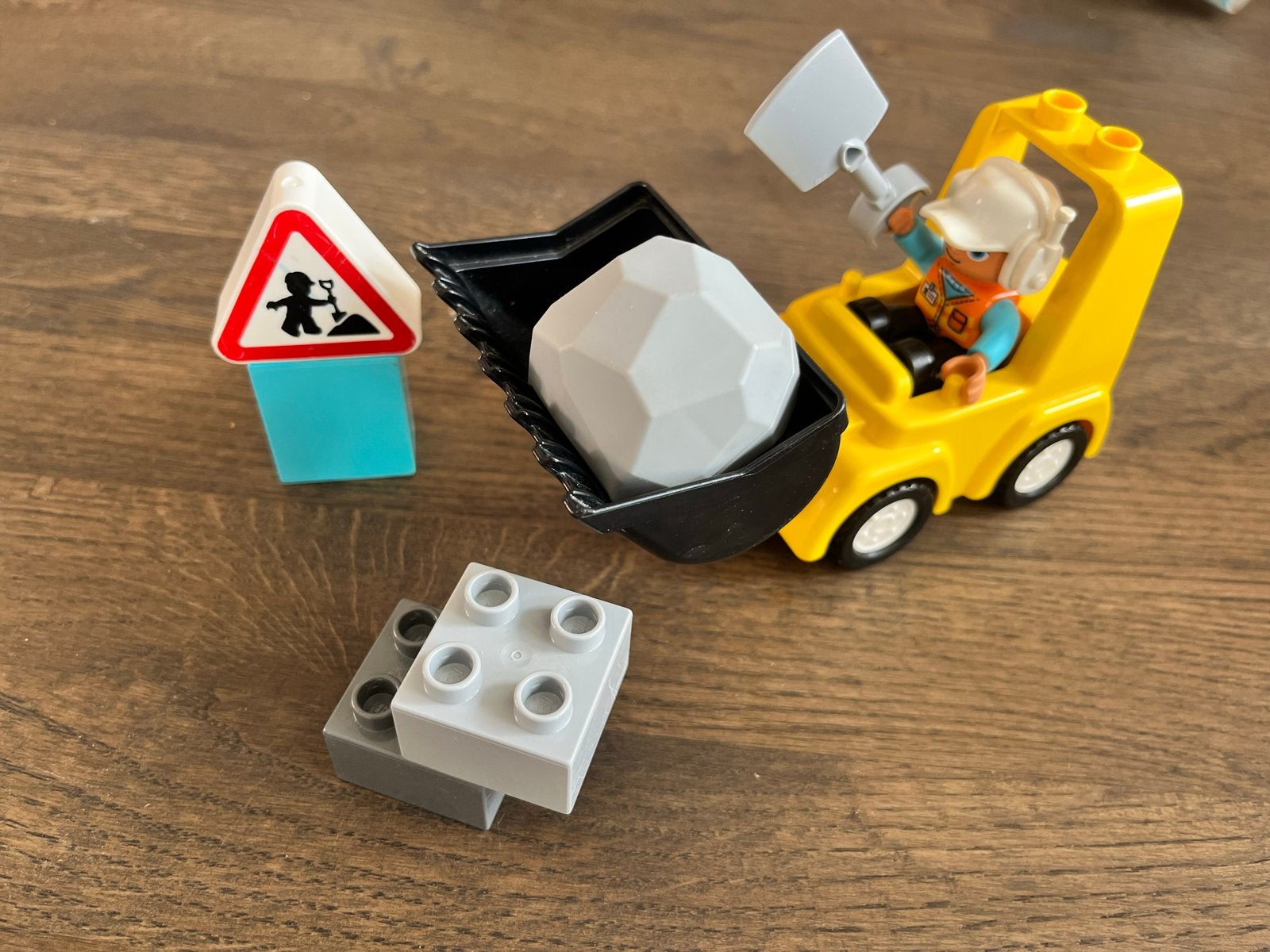 Lego Duplo Bulldozer 10930 - Zo goed als nieuw, Ophalen of Verzenden, Zo goed als nieuw, Compleet, Duplo