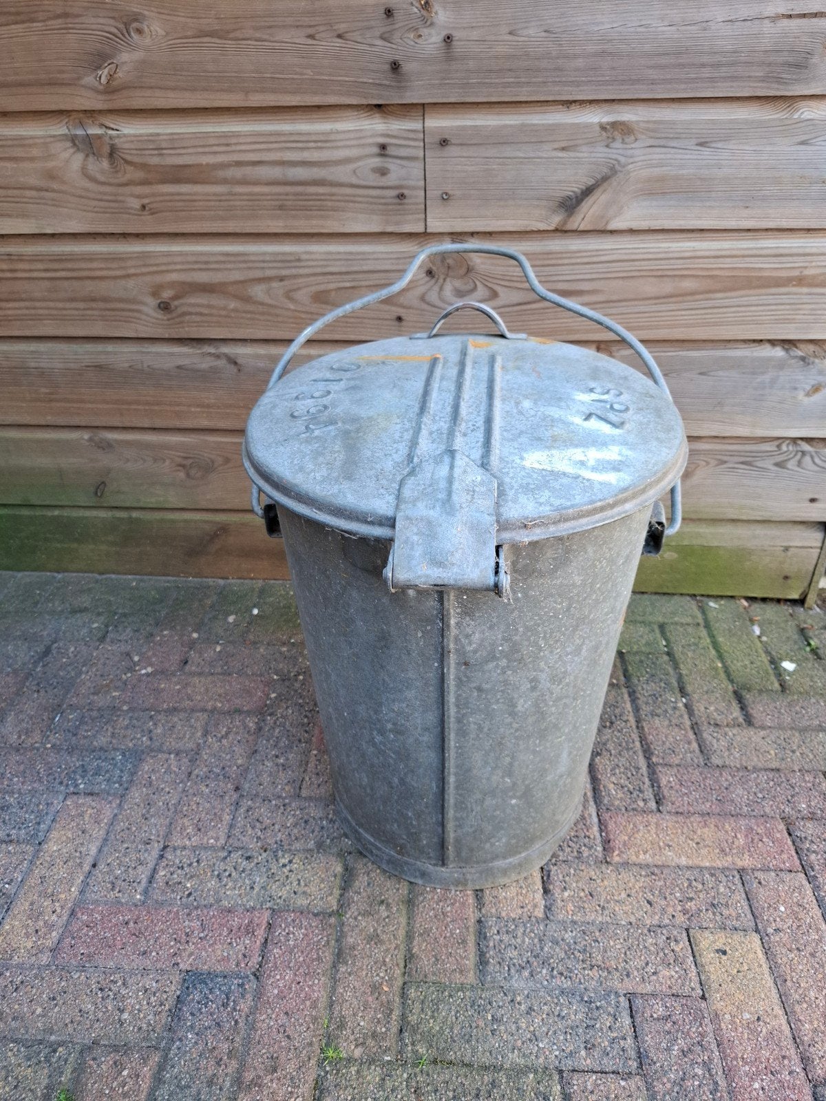 Oude zinken vuilnisemmer, Huis en Inrichting, Woonaccessoires | Prullenbakken, Ophalen, Gebruikt, Metaal, Minder dan 50 cm