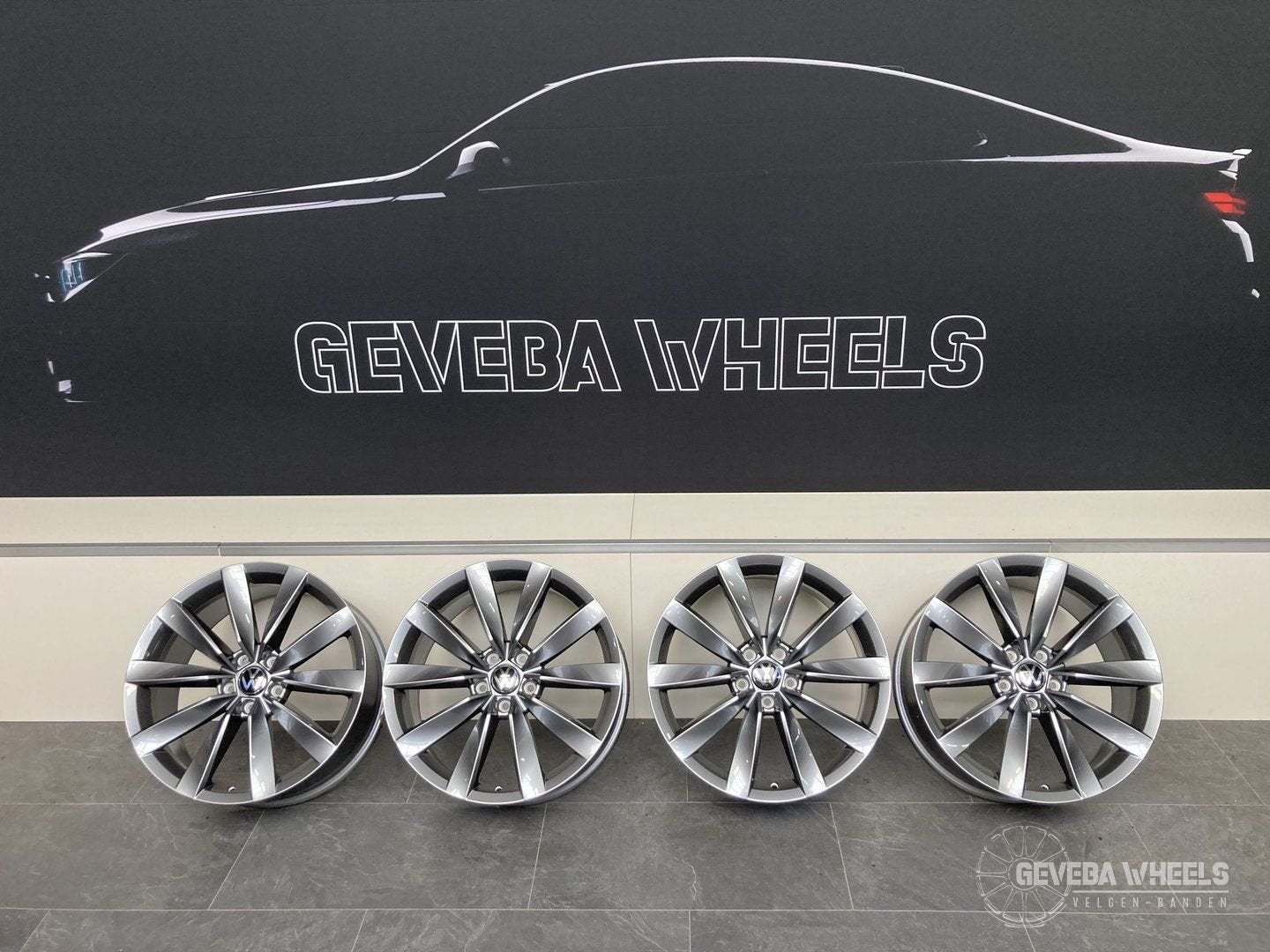 19” originele Volkswagen Passat / Arteon ‘Chennai’ velgen, Auto-onderdelen, Banden en Velgen, 19 inch, Gebruikt, Velg(en), -