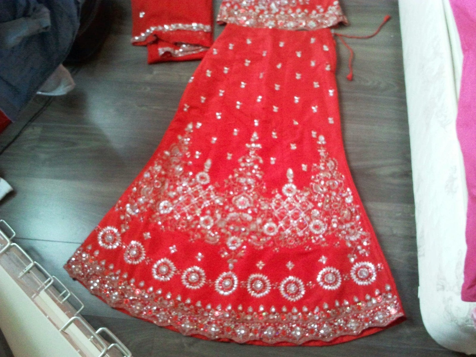 Indiase Bollywood Lehenga Rood met Steentjes Maat M, Overige typen, Zo goed als nieuw, Rood, Ophalen
