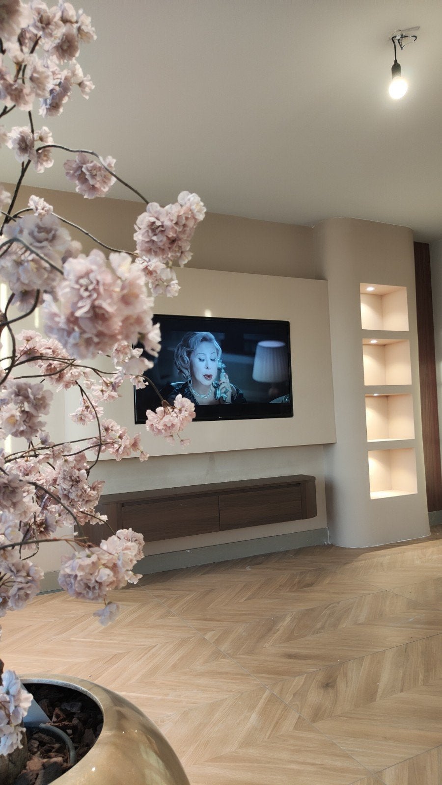 +31687823495 . Cinewall-bouwen op maat . Sfeerhard.koof .
