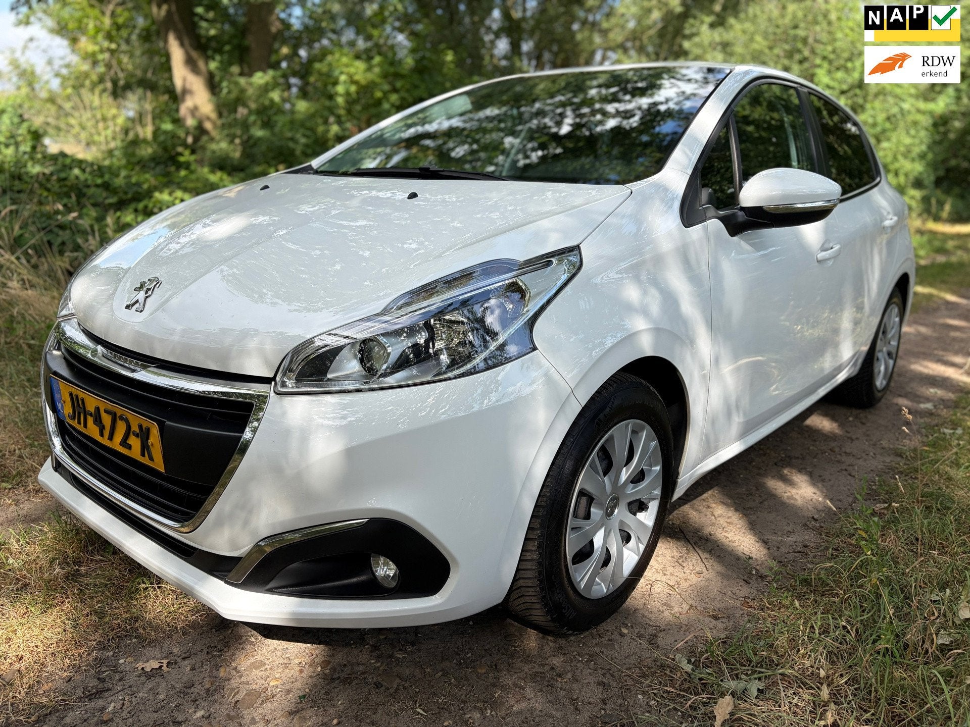 Peugeot 208 1.2 PureTech Blue Lion/NAVI/P.sensor/Cruise/APK!, Auto's, Stof, Gebruikt, 1199 cc, 82 pk