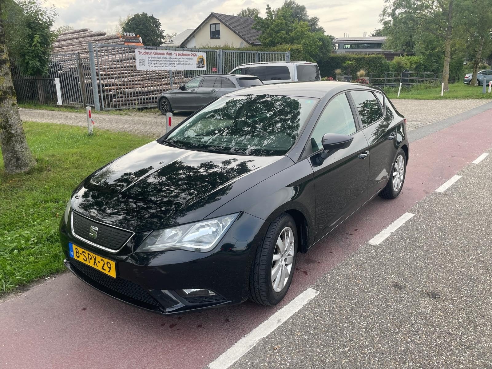 Seat Leon 1.6 TDI 81KW/110PK 2013 Zwart, Voorwielaandrijving, 1160 kg, 4 cilinders, Leon