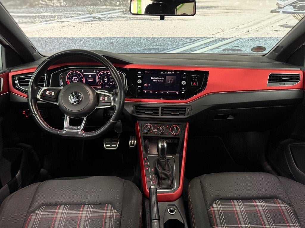 Volkswagen POLO 2.0 GTI / DSG / Virtual Cockpit / Apple CarP, Automaat, Gebruikt, 4 cilinders, Lane Keeping Assist