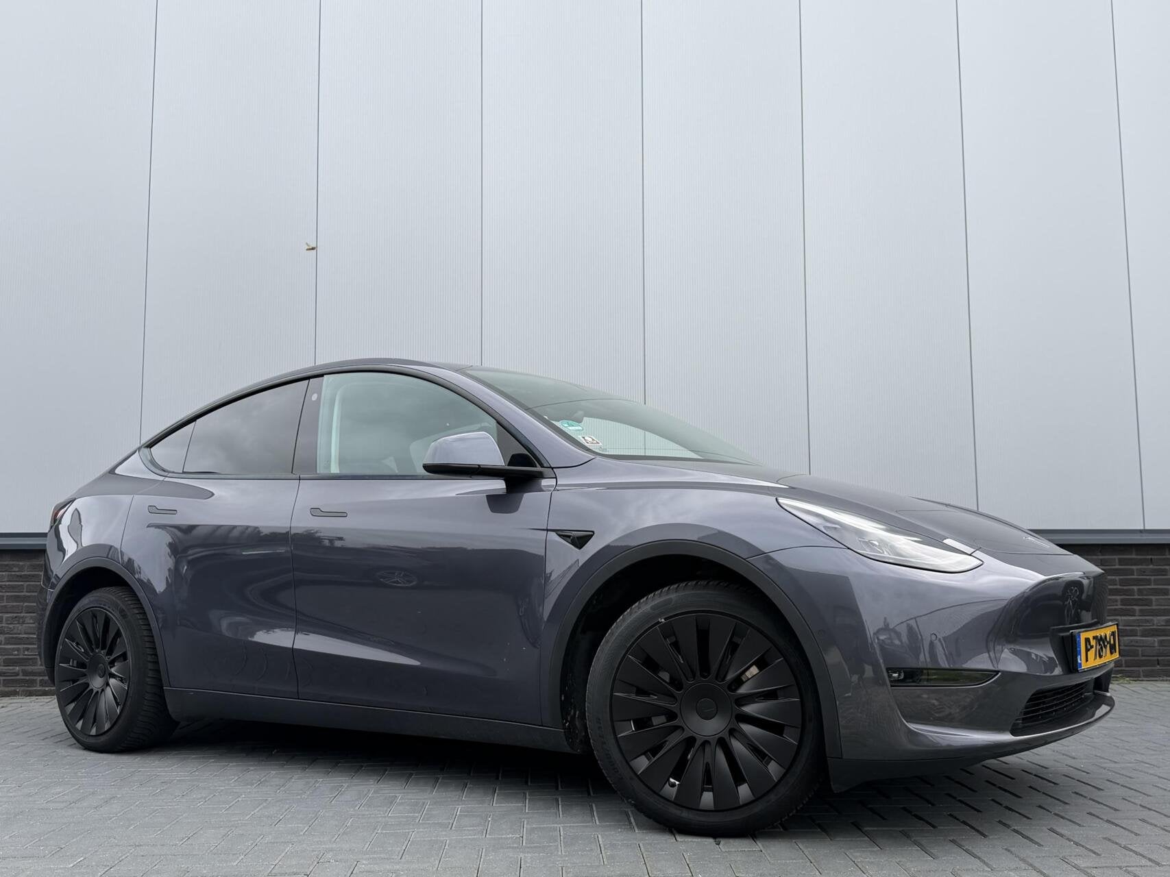 Tesla Model Y Long Range AWD 75 kWh, Auto's, Automaat, Stoelverwarming, Gebruikt, Origineel Nederlands