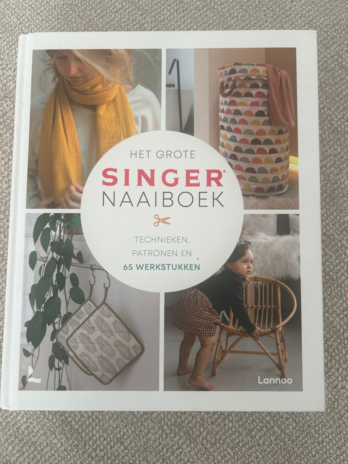 Het Grote Singer Naaiboek: Technieken, Patronen & Werkstukke, Ophalen of Verzenden, Zo goed als nieuw, Borduren en Naaien