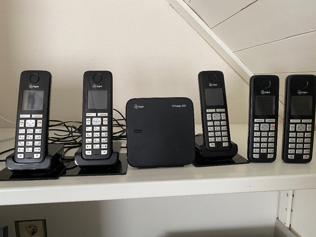KPN telefoon installatie te koop, Ophalen of Verzenden, Zo goed als nieuw, 4 handsets of meer