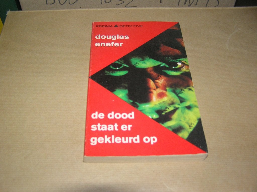 De dood staat er gekleurd op -Douglas Enefer, Boeken, Detectives, Gelezen, Ophalen of Verzenden