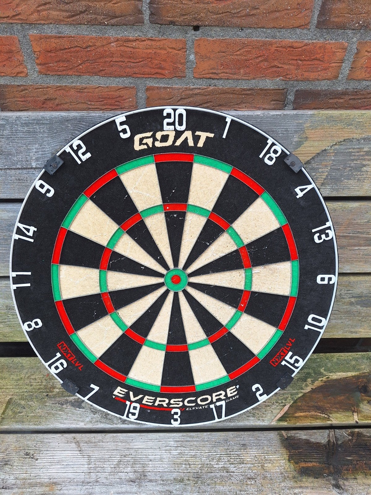 GOAT dartbord, Ophalen, Gebruikt, Dartbord