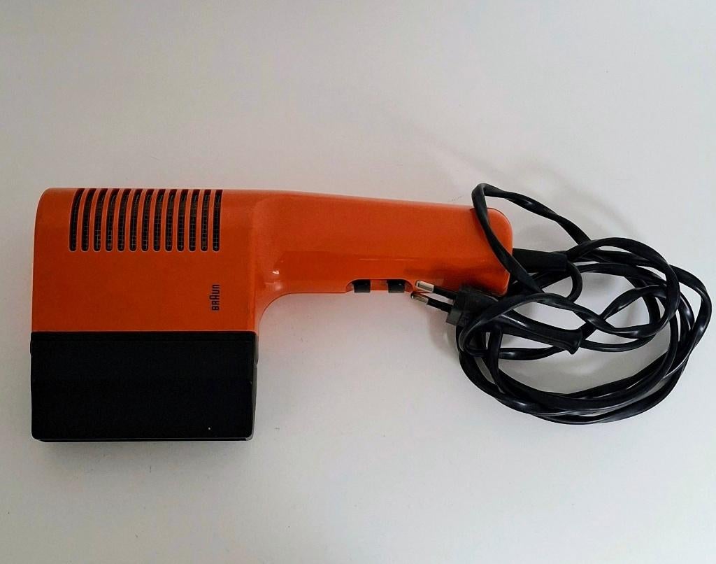 Retro Vintage Föhn, Braun, Type 4402, Oranje, J '70. € 6,99, Ophalen of Verzenden, Gebruikt, Föhn of Haardroger
