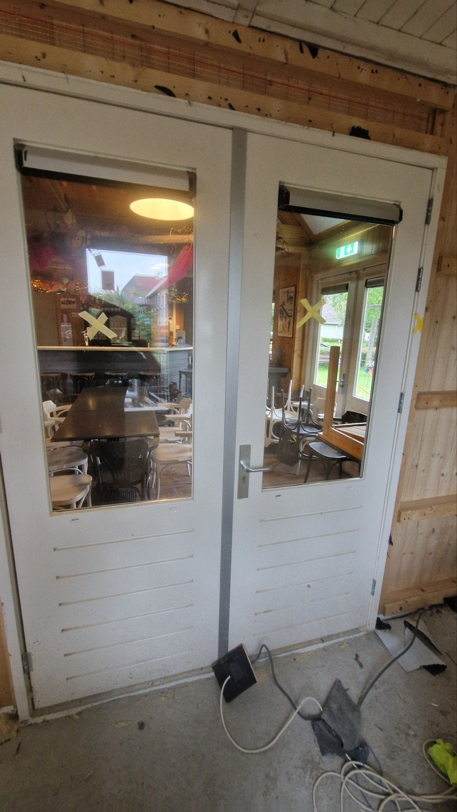Dubbele Buitendeuren met kozijn, isolatie gls, Ophalen, Hout, 120 cm of meer, 215 cm of meer