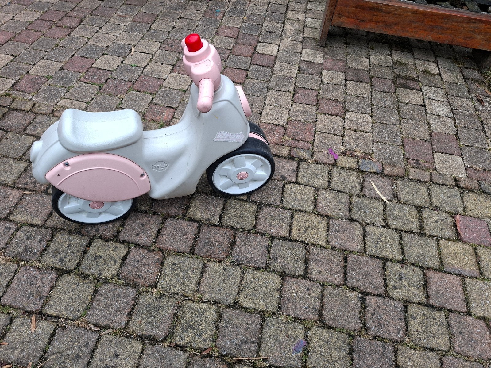 Loopscooter voor kinderen - Roze en grijs, Ophalen, Gebruikt, Loopfiets