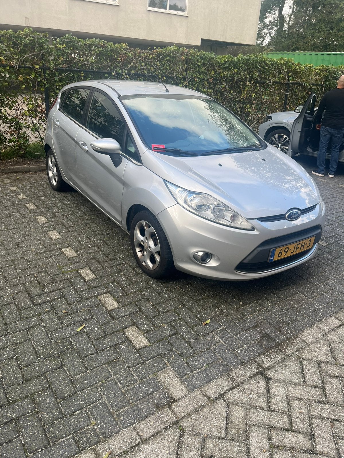 Ford Fiësta 5DR 2009 Grijs, Auto's, Ford, Voorwielaandrijving, Stof, Origineel Nederlands, Handgeschakeld