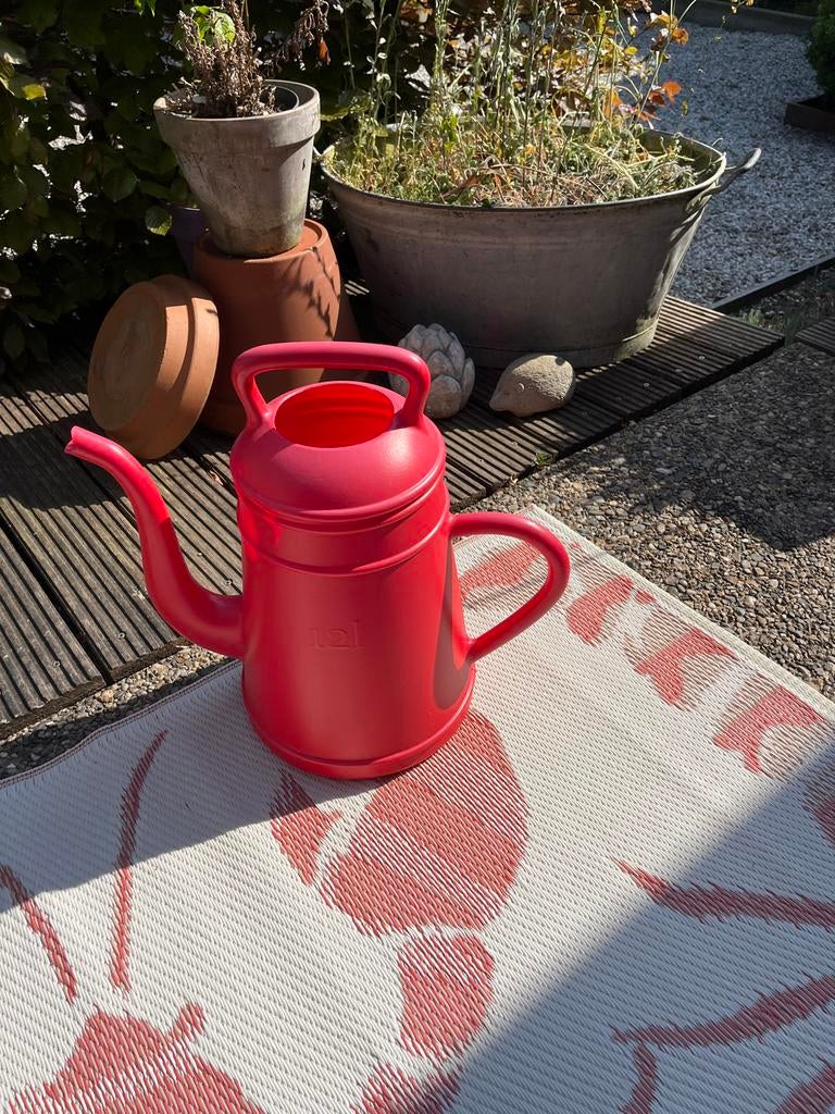 Rode gieter 12L voor tuin en planten, Ophalen, Gebruikt, Kunststof