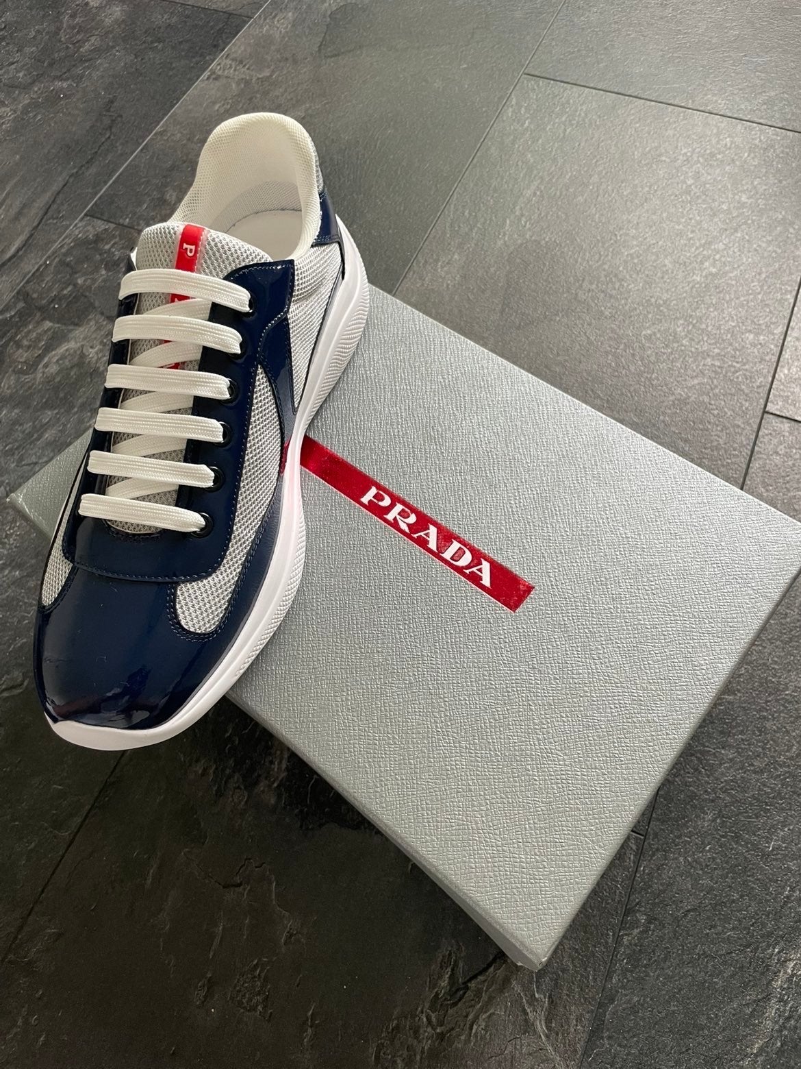 Prada sneakers maat 43 - Nieuw in doos MARINEBLUE, Ophalen of Verzenden, Nieuw, Blauw, Sneakers of Gympen