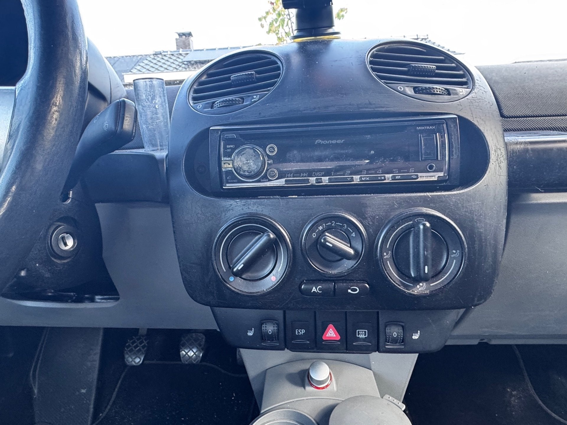 Volkswagen New Beetle Cabriolet 1.6 Highline Cabrio Leder, Auto's, 13 km/l, Gebruikt, 4 cilinders, Cabriolet