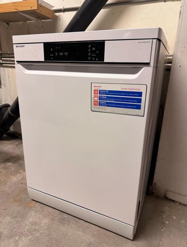 Vaatwasser vrijstaand SHARP qwna1bf47eweu, Witgoed en Apparatuur, Vaatwasmachines, Ophalen, Zo goed als nieuw, 85 tot 90 cm