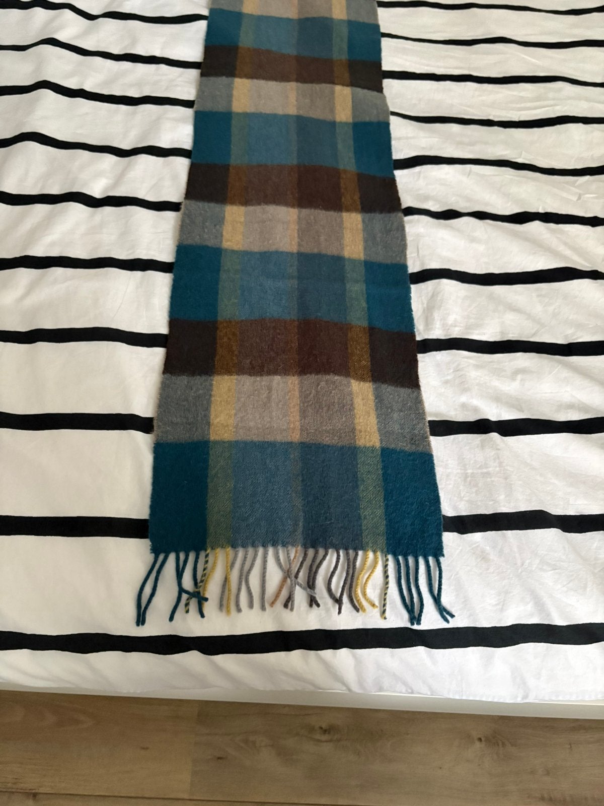 Sjaal 100% cashmere, Ophalen of Verzenden, Zo goed als nieuw, Overige maten, Sjaal