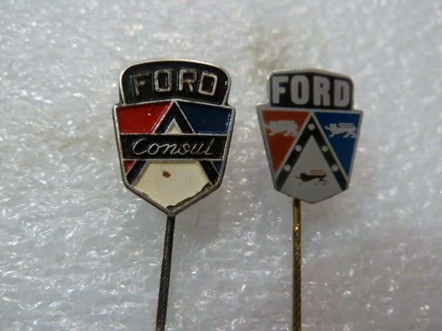 Vintage Ford Consul en Ford Speldjes/Pins, Ophalen of Verzenden, Gebruikt, Merk, Speldje of Pin