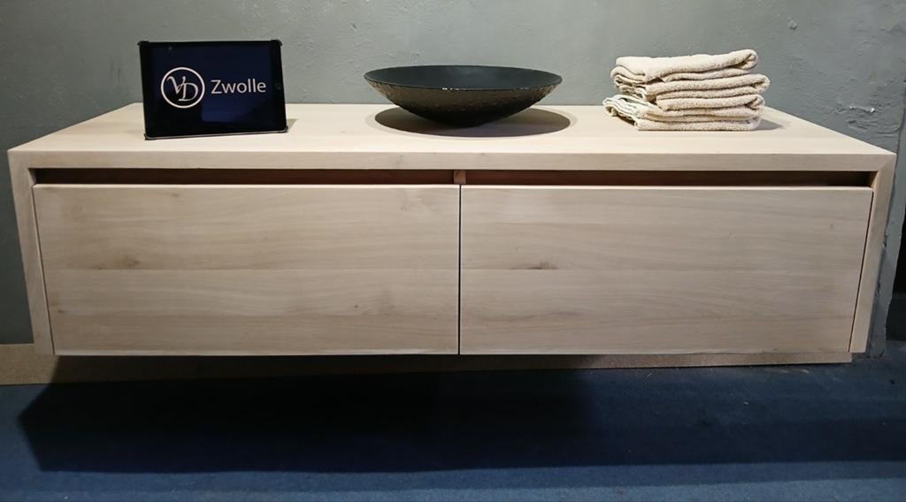 Badkamermeubel op maat van massief eiken. Greeploos zwevend, Nieuw, Minder dan 100 cm, Wastafelkast, 25 tot 50 cm