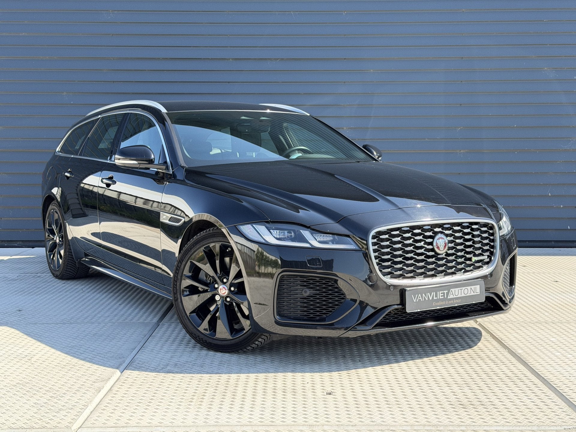 Jaguar XF Sportbrake 2.0 P250 R-Dynamic Black | Leder | Memo, Auto's, Automaat, Achterwielaandrijving, Gebruikt, 4 cilinders
